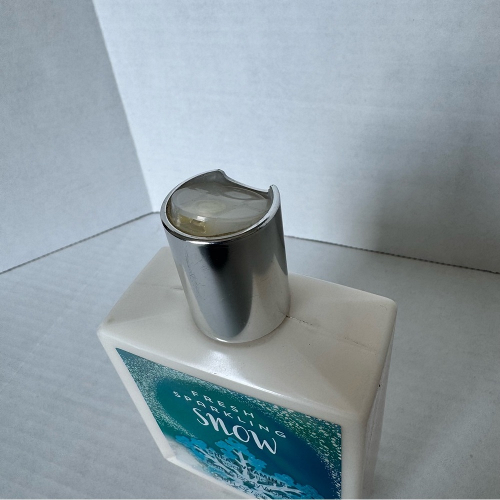Bath & Body Works Fresh Sparkling Snow Body Lotion 10 oz Nearly Full Winter Pear - Picture 5 of 7